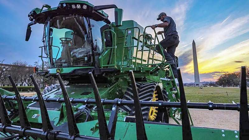 Estadounidense Deere & Co trasladará su producción de segadoras de Iowa a Monterrey