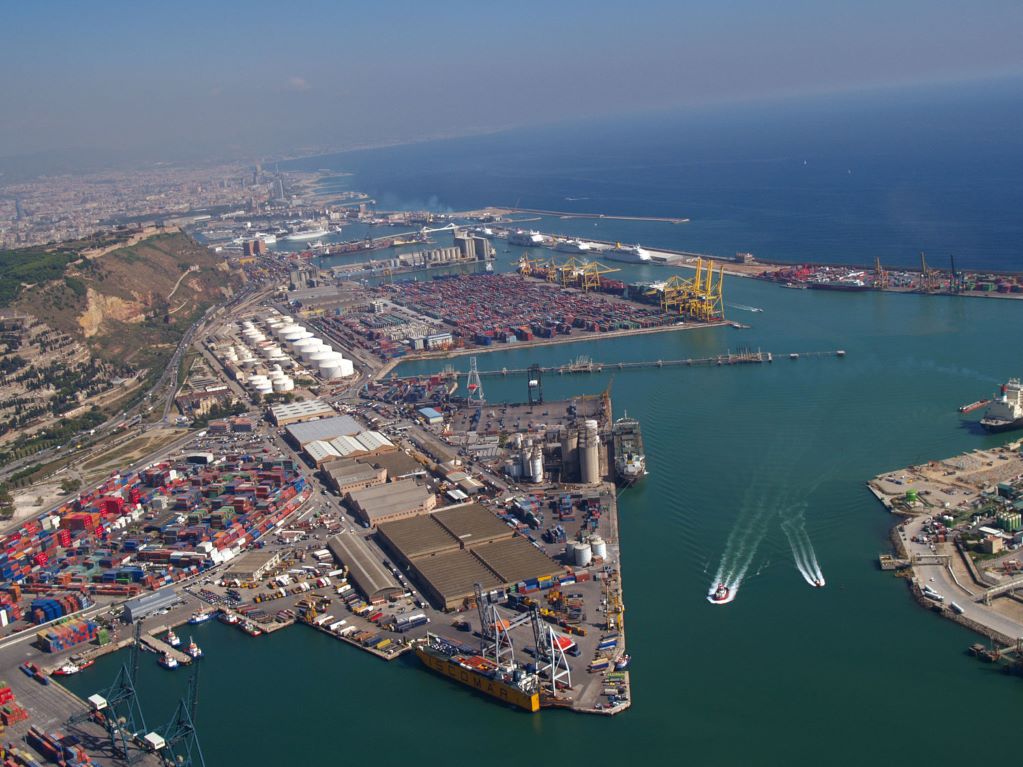 Carga en puertos crece 4.2% en primer semestre