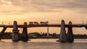 Puerto Lázaro Cárdenas moviliza más de 472 mil vehículos en ocho meses