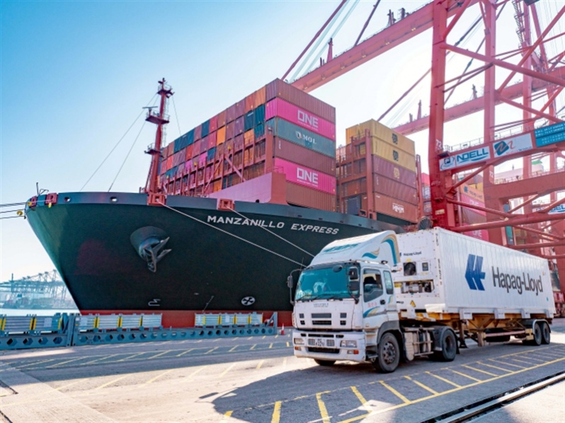 Puerto de Hong Kong desembarca récord de 1.222 contenedores con cerezas chilenas en una sola recalada