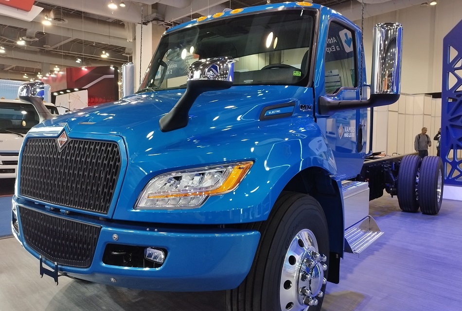 Para Navistar, estas son 3 razones por las que el uso de camiones eléctricos ayuda a optimizar un negocio