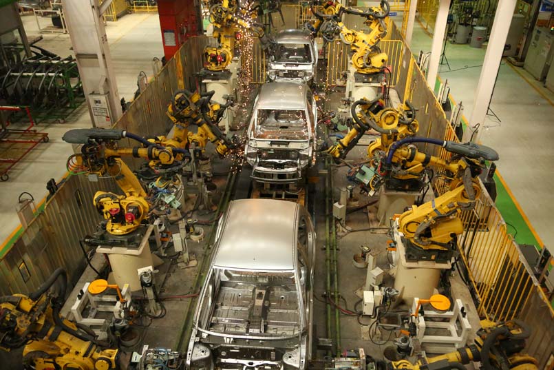 Gobernador de Nuevo León busca alianza con TATA Motors en India para convertirse en líder mundial en electromovilidad